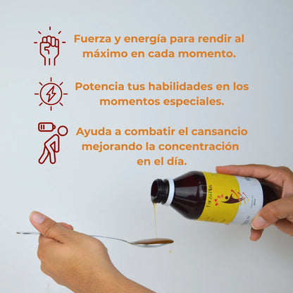 Se muestran manos sirviendo una cucharadita de Forza Plus desde su frasco. En La parte superior se muestra tres iconos con mensajes:  “Fuerza y energía para rendir al máximo”, “Potencia tus habilidades en momentos especiales” y “Ayuda a combatir el cansancio mejorando la concentración”. 